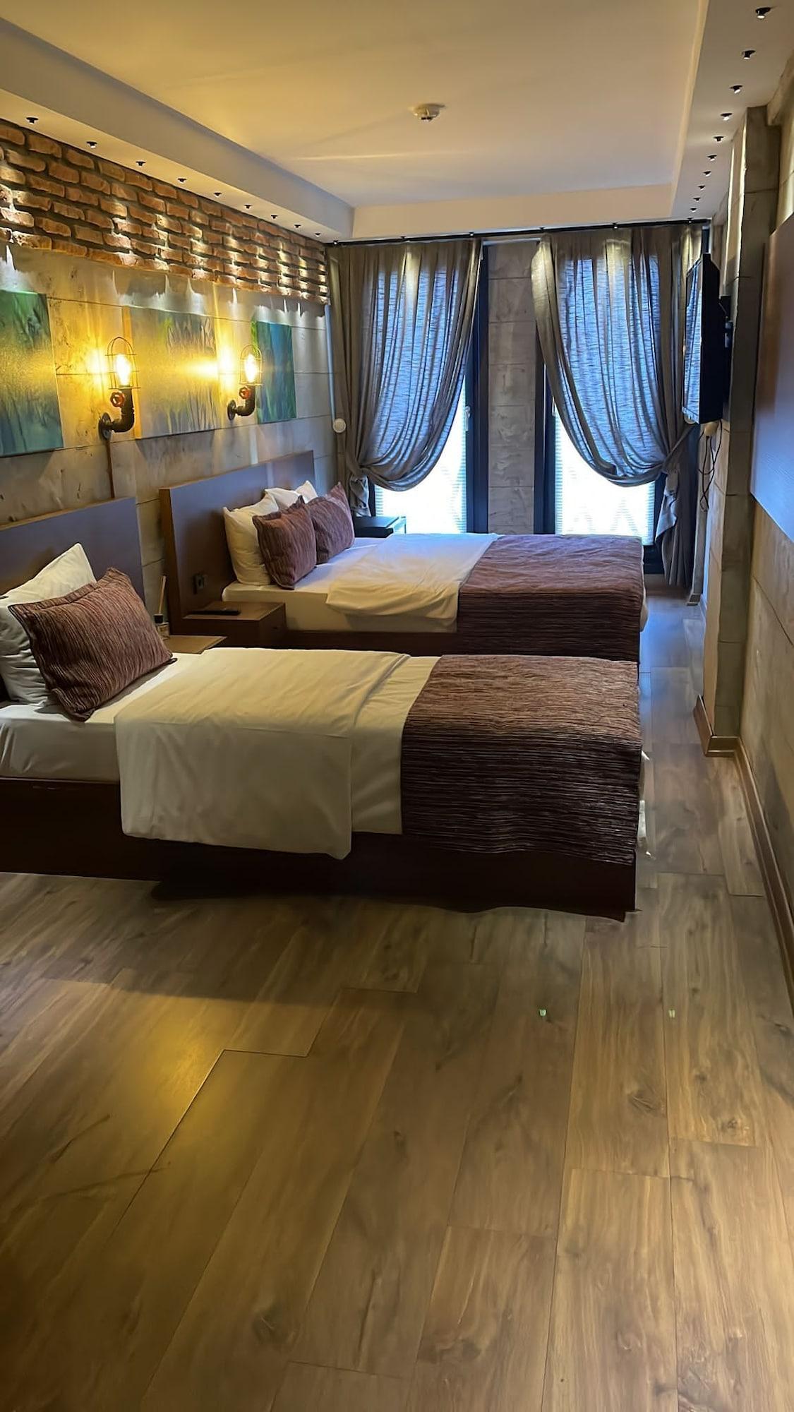 Elibol Old Hotel 3*