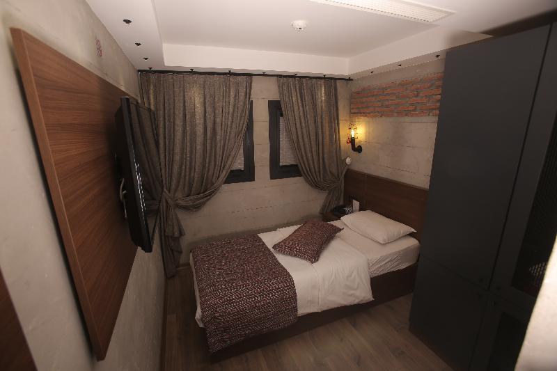 Elibol Old Hotel