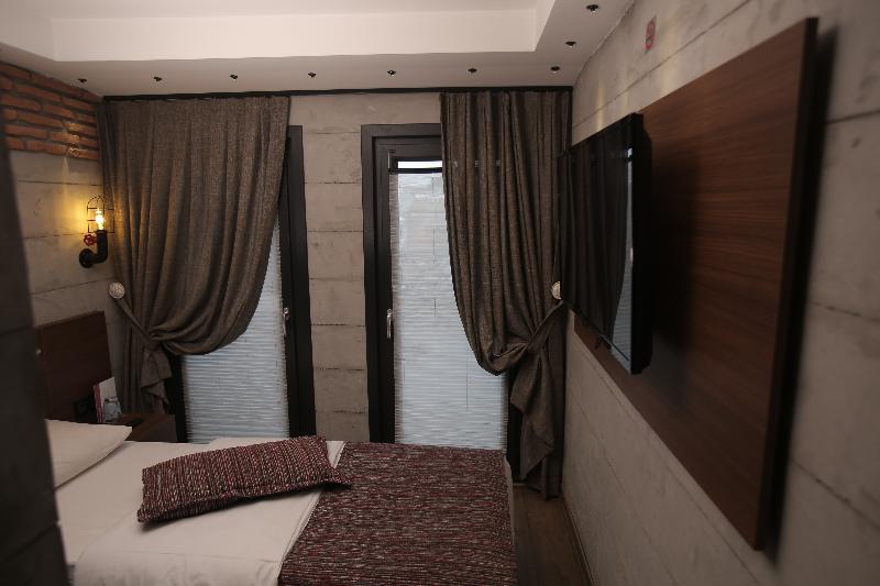 Hotel Elibol Old 3*